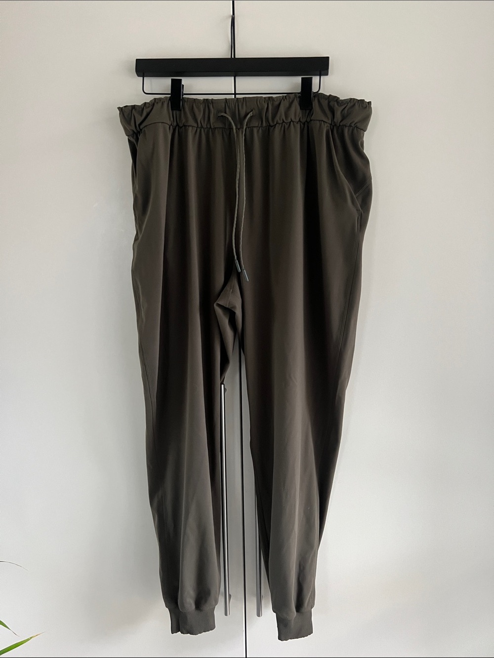Lululemon Stretch High-Rise Jogger *Full Length EUC